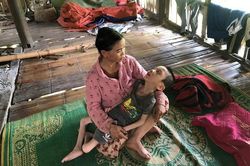 Bị cha mẹ bỏ mặc, bé trai 5 tuổi khốn khổ chống chọi với bệnh động kinh