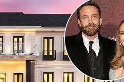 Jennifer Lopez và Ben Affleck tậu siêu biệt thự 12 phòng ngủ hơn 60 triệu USD