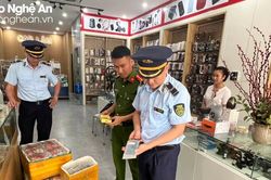 Thu giữ hơn 3.000 phụ kiện điện thoại không rõ nguồn gốc xuất xứ