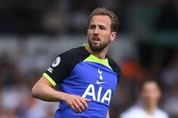 Tottenham kiên quyết không bán Kane cho MU