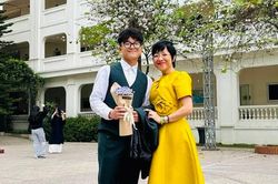 Con trai 18 tuổi của MC Thảo Vân khiến dân tình 'cười xỉu' vì màn đòi quà 1/6