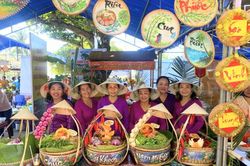Sôi nổi hội thi 'Ẩm thực truyền thống quê hương'