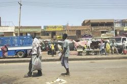 Những người mắc kẹt giữa giao tranh ở Sudan