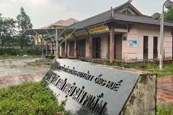 Trung tâm giới thiệu sản phẩm đúc đồng truyền thống (Huế): Đầu tư tiền tỉ rồi bỏ hoang