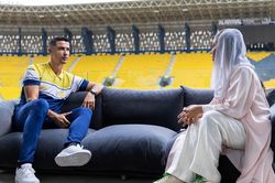 Tin nóng bóng đá sáng 2/6: Ronaldo lên tiếng, làm rõ tương lai