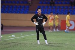 Thủ môn trẻ SLNA được gọi lên đội U23 Việt Nam chỉ sau một trận tỏa sáng