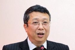 Ông Hoàng Trung giữ chức Thứ trưởng Bộ NN&PTNT