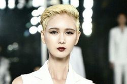 Nữ người mẫu đột ngột qua đời ở tuổi 43, xót xa dòng chia sẻ của đồng nghiệp