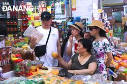 Kiểm tra thị trường, chống tăng giá hàng hóa, dịch vụ