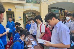 Hải Phòng: Gần 25.000 thí sinh thi vào lớp 10 làm bài thi môn Ngữ văn