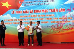 Triển lãm tranh cổ động 370 năm xây dựng, phát triển Khánh Hòa