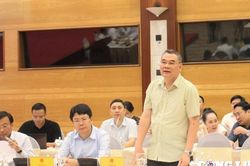 Cụt cả hai tay nhưng vẫn được cấp bằng lái xe vì có chứng nhận đảm bảo sức khỏe giả