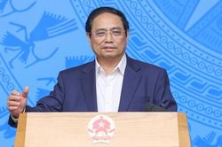Thủ tướng Phạm Minh Chính: Hoàn thiện thủ tục pháp lý liên quan tới việc công bố hết dịch COVID-19