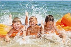 Sốc nhiệt ở trẻ mùa nóng và cách dự phòng