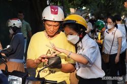 Gần 4.000 sĩ tử bắt đầu cuộc đua thứ hai tranh suất vào trường chuyên ở Hà Nội
