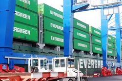 Logistics bắt nhịp 'dòng chảy xanh'