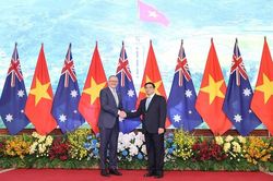 Chùm ảnh: Thủ tướng Phạm Minh Chính đón, hội đàm với Thủ tướng Australia