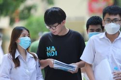 Gần 1.600 thí sinh thi chuyên Nhân văn làm bài về tác phẩm 'Ngôi sao xa xôi'