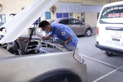 Tra cứu gia hạn kiểm định bị quá tải, chủ xe cần làm gì?