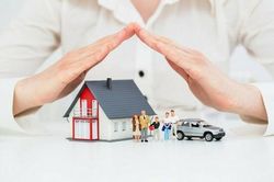 Người mua không đọc, người bán không giải thích đầy đủ khiến bảo hiểm bị hiểu lầm