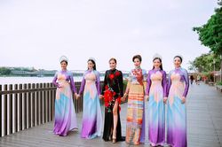 Bà trùm hoa hậu Đặng Gia Bena chọn cầu Gỗ Lim làm nơi trình diễn thời trang