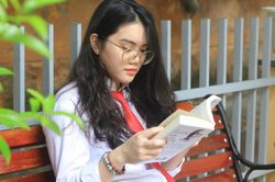 Nữ học ngành gì hot nhất hiện nay?