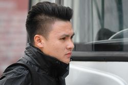 Quang Hải chia tay Pau FC