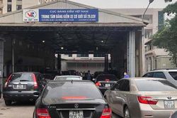 Sắp tăng phí đăng kiểm thêm 30.000 - 220.000 đồng/xe?