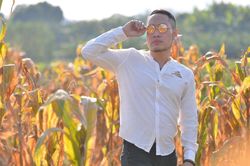 Ca sĩ Khôi Minh ra mắt MV 'Mẹ trái đất'