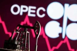Liên tiếp 'ra tay' với sản lượng dầu, mục đích thật sự của OPEC+ là gì? Hé lộ điều Saudi Arabia có thể làm