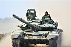 Vì sao xe tăng Nga sống sót sau khi trúng 2 tên lửa Ukraine?