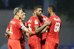 HLV CAHN tuyên bố đua vô địch V-League nếu có... Quang Hải