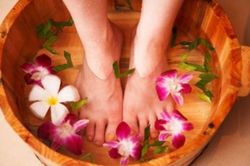 Ngâm chân tuy đơn giản nhưng hiệu quả bất ngờ
