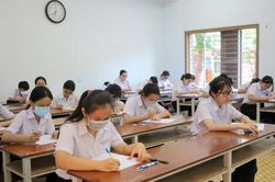 Ngày thi đầu tiên vào lớp 10: Đề Ngữ văn vừa sức, đề Toán có tính phân loại cao