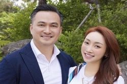Vợ chồng diễn viên Chi Bảo lên đồ sang chảnh dạo chơi, du lịch Hàn Quốc