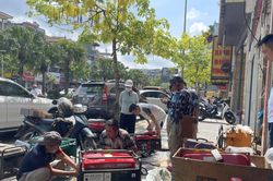 Nhiều tỉnh cắt điện KCN, phát sốt giữa xưởng may áo bông ngày hè không quạt
