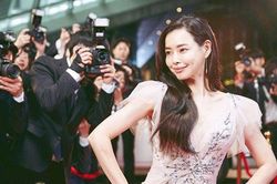 'Hoa hậu đẹp nhất Hàn Quốc' ăn mật ong để giữ dáng