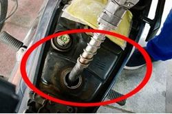 Đổ xăng đừng hô đầy bình 100K hay 50K: Người thông minh đổ theo 5 cách này tiết kiệm tiền triệu mỗi tháng