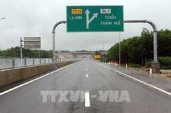 Hạn chế xe tải trọng trên 10 tấn vào cao tốc Cam Lộ - La Sơn từ 7/6