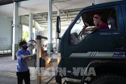 Tăng ca, giảm áp lực đăng kiểm phương tiện tại Tây Ninh