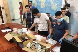 62kg ma túy ẩn trong các thùng bia từ châu Âu về Nội Bài