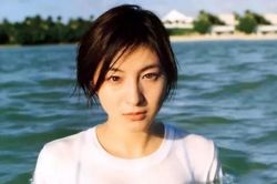 'Ngọc nữ Nhật Bản' Ryoko Hirosue ngoại tình với đầu bếp