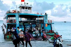 Tiếp tục miễn, giảm vé qua phà Gót cho người dân huyện đảo Cát Hải