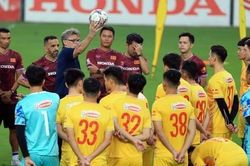 Chiều 6/6, đội tuyển Việt Nam hội quân, HLV Philippe Troussier thiếu một số 'gương mặt'