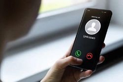 Người phụ nữ suýt 'sập bẫy' đối tượng tự xưng cán bộ viễn thông