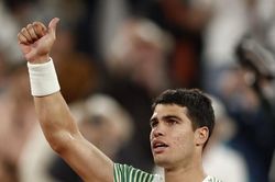 Bán kết Roland Garros 2023: Alcaraz đại chiến Djokovic