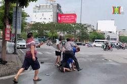 Khẩn trương điều tra vụ phóng viên Đài PT-TH Hà Nội bị hành hung khi tác nghiệp