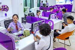 Ngân hàng 'quay xe' chuyển hướng sang phân khúc cá nhân