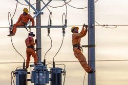 Thủ tướng yêu cầu thanh tra về cung ứng điện