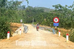 Cầu Treo đồng lòng vượt khó
